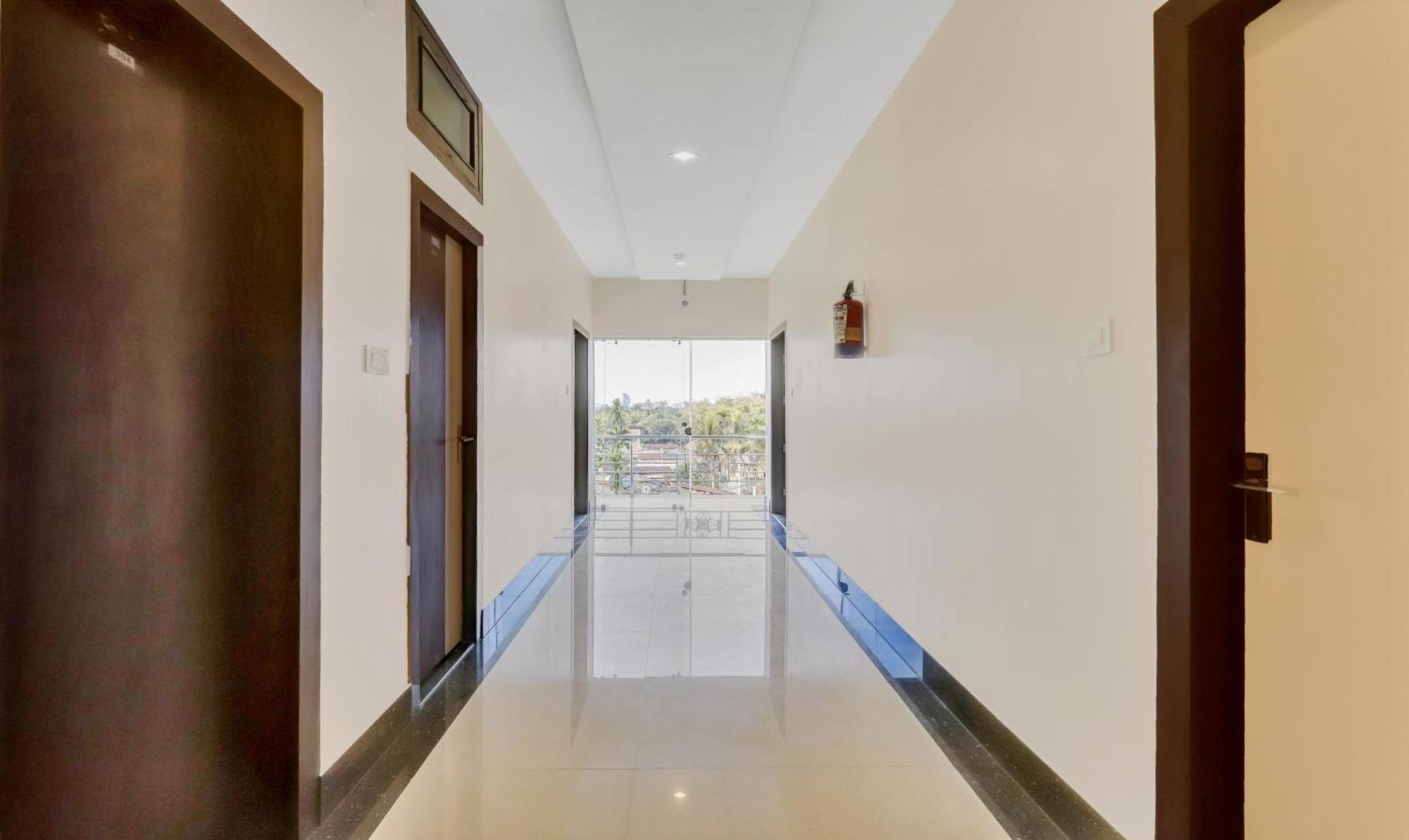 Treebo Hotel Mobi Vip Airport Guwahati Eksteriør billede
